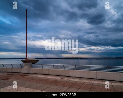 Blick auf den Lake Monona von der Monona Terrace Community und dem Convention Center in Madison, Wisconsin Stockfoto