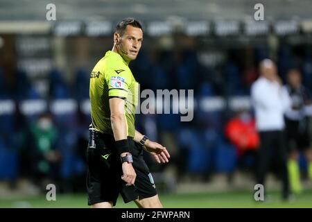 BERGAMO, ITALIEN - MAI 23: Schiedsrichter Maurizio Mariani während der Serie A Spiel zwischen Atalanta Bergamo und AC Mailand im Gebiss-Stadion am 23. Mai 2021 in Stockfoto