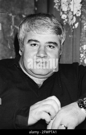 Morgen wird Feyenoord Dynamo Tiflis für den European Cup-II spielen, Trainer von Dynamo Tiflis Nodar Akhalkat, 21. April 1981, Sport, Trainer, Fußball, Niederlande, Foto der Presseagentur des 20. Jahrhunderts, zu erinnerende Nachrichten, Dokumentarfilm, historische Fotografie 1945-1990, visuelle Geschichten, Menschliche Geschichte des zwanzigsten Jahrhunderts, Momente in der Zeit festzuhalten Stockfoto