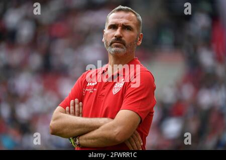 Stuttgart, Deutschland. Mai 2021. Tim Walter wird neuer Coach beim HSV Hamburg Hamburg Hamburg (HSV Hamburg Hamburg). Archivfoto: Tim WALTER (Trainer VFB Stuttgart), Einzelbild, getrimmtes Einzelmotiv, Halbfigur, Halbfigur. Fußball 2. Bundesliga, 3. Spieltag, Spieltage03, VFB Stuttgart (S) -FC St.Pauli 2-1, am 08/17/2019 in Stuttgart/Deutschland. MERCEDES BENZ ARENA. DIE DFL-VORSCHRIFTEN VERBIETEN DIE VERWENDUNG VON FOTOS ALS BILDSEQUENZEN UND/ODER QUASI-VIDEO. ¬ ¬ Credit: dpa/Alamy Live News Stockfoto