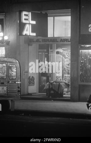 Gefälschte Bombe im Büro von El-Al in Rokin in Amsterdam, 6. Oktober 1973, Niederlande, Foto der Presseagentur des 20. Jahrhunderts, Nachrichten zur Erinnerung, Dokumentarfilm, historische Fotografie 1945-1990, visuelle Geschichten, Menschliche Geschichte des zwanzigsten Jahrhunderts, Momente in der Zeit festzuhalten Stockfoto