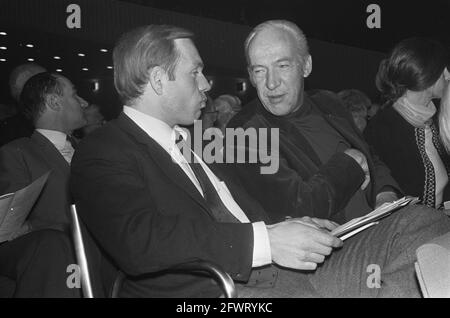 Generalversammlung der VPRO-Mitglieder im Kongressgebäude Den Haag Frans de Smit (links) und Gijs Stappershoef, 14. Dezember 1968, Mitgliederversammlungen, Niederlande, 20. Jahrhundert Presseagentur Foto, Nachrichten zu erinnern, Dokumentarfilm, historische Fotografie 1945-1990, visuelle Geschichten, Menschliche Geschichte des zwanzigsten Jahrhunderts, Momente in der Zeit festzuhalten Stockfoto