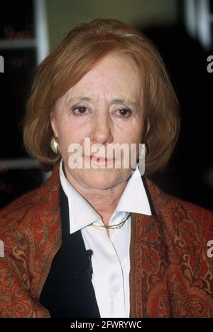 Köln, Deutschland. Mai 2003. Die Schauspielerin Rosemarie FENDEL posiert 2003. Quelle: Horst Galuschka/dpa/Alamy Live News Stockfoto