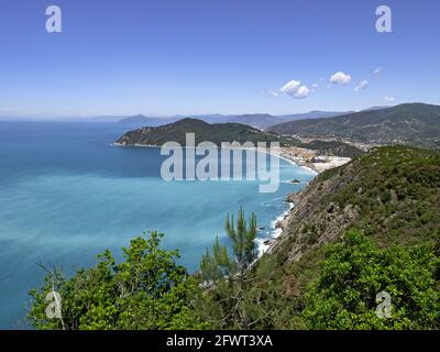 Riva Trigoso, Sestri Levante: Panoramablick auf das Dorf und das Meer Stockfoto