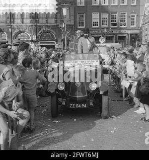 Dam tot Dam Rennen, erster Tag, Het Parool in Amsterdam, 27. August 1959, Niederlande, Foto der Presseagentur des 20. Jahrhunderts, News to remember, Dokumentarfilm, historische Fotografie 1945-1990, visuelle Geschichten, Menschliche Geschichte des zwanzigsten Jahrhunderts, Momente in der Zeit festzuhalten Stockfoto