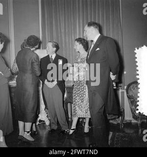 Neujahrsempfang der Minister LUNs und Beyen., 13. Januar 1956, Minister, Empfänge, Niederlande, Presseagentur des 20. Jahrhunderts, Foto, Nachrichten zum erinnern, Dokumentarfilm, historische Fotografie 1945-1990, visuelle Geschichten, Menschliche Geschichte des zwanzigsten Jahrhunderts, Momente in der Zeit festzuhalten Stockfoto