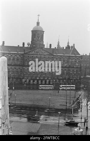 Nr. 11, Paleis op de Dam, Amsterdam Paleis op de Dam, 24. April 1969, Paläste, Niederlande, 20. Jahrhundert Presseagentur Foto, Nachrichten zu erinnern, Dokumentarfilm, historische Fotografie 1945-1990, visuelle Geschichten, Menschliche Geschichte des zwanzigsten Jahrhunderts, Momente in der Zeit festzuhalten Stockfoto