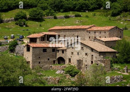 CAL Jan de la Llosa Landhaus, einer der Orte, an denen die Trekking Camí dels Bons Homes im Llosa Tal passiert (Cerdanya, Katalonien, Spanien) Stockfoto