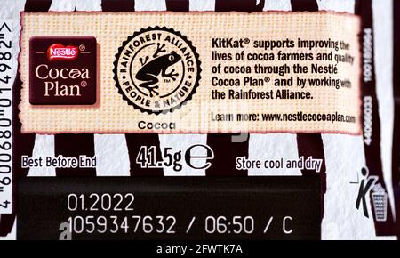 Kit Kat 4 Finger Zebra Dunkel-Weiße Schokoladenriegel Stockfoto