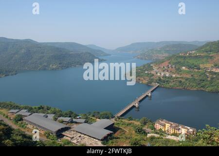 Landschaft mit Blick auf die wunderschöne Stadt Lavasa, Maharashtra, Indien Stockfoto