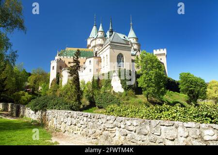 Bojnice Burg in der Nähe Prievidza Stadt, Frühling Ansicht, Slowakei, Europa Stockfoto