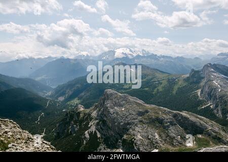 Blick auf die Dolomiten vom Rifugio Lagazuoi auf dem Lagazuoi bei Cortina D'Ampezzo, Italien Stockfoto