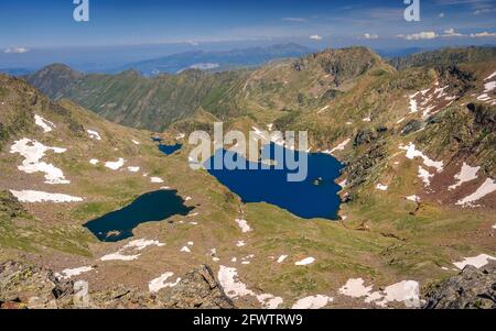 Blick vom Gipfel des Pic de l'Étang Fourcat (Pyrenäen, Andorra) ESP: Vistas desde el Pic de l'Étang Fourcat (Pirineos, Andorra) Stockfoto