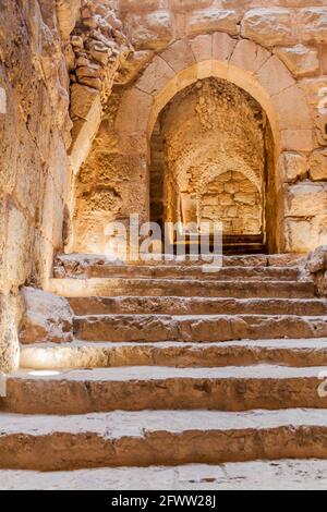 Innenraum des Schlosses Rabad in Ajloun, Jordanien. Stockfoto