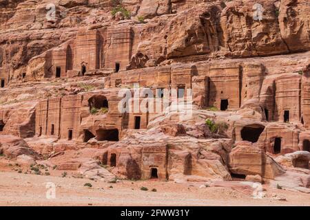 Gräber in der antiken Stadt Petra, Jordanien Stockfoto