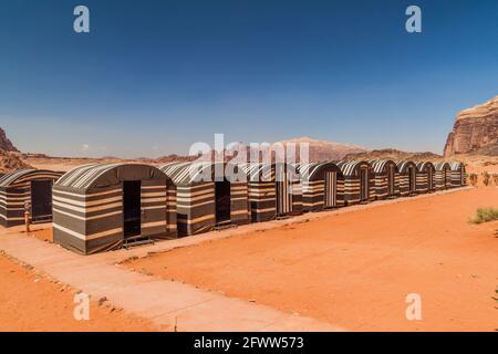 Beduinenlager in der Wüste Wadi Rum, Jordanien Stockfoto