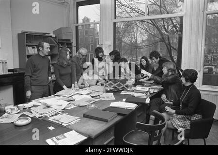 Auftrag Gelderlander: newsroom New Line, 26. November 1971, Niederlande, Foto der Presseagentur des 20. Jahrhunderts, zu erinnerende Nachrichten, Dokumentarfilm, historische Fotografie 1945-1990, visuelle Geschichten, Menschliche Geschichte des zwanzigsten Jahrhunderts, Momente in der Zeit festzuhalten Stockfoto