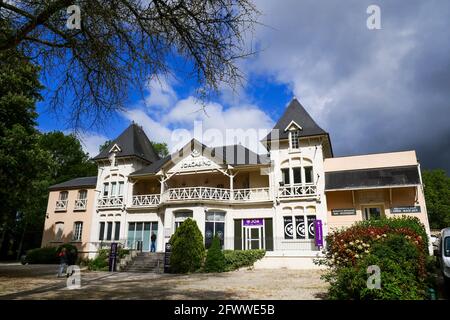 Casino, Santenay, Burgund, Region Bourgogne-Franche-Comté, Frankreich Stockfoto