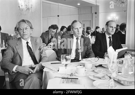 Auftrag Hollander en Van der Mey, Pressekonferenz Nationale Nederlanden, Übersicht, 6. Mai 1982, Pressekonferenzen, Niederlande, 20. Jahrhundert Presseagentur Foto, Nachrichten zu erinnern, Dokumentarfilm, historische Fotografie 1945-1990, visuelle Geschichten, Menschliche Geschichte des zwanzigsten Jahrhunderts, Momente in der Zeit festzuhalten Stockfoto