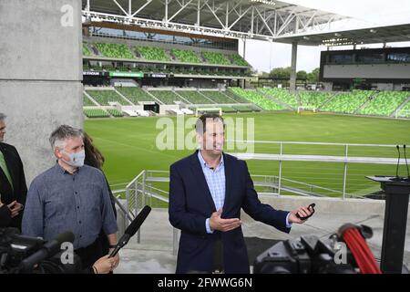 Austin, TX USA, Mai 24 2021: Andy Loughnane, FC-Präsident von Austin, gibt bekannt, dass die sinkenden Pandemiezahlen im kommenden Monat eine Stadionkapazität von 100 % für das Eröffnungsspiel der Major League Soccer in Austin ermöglichen werden. Das Stadion wird am 16. Juni 2021 die US-Fußballnationalmannschaft der Frauen in einem Freundschaftsdienst mit Nigeria beherbergen. Kredit: Bob Daemmrich/Alamy Live Nachrichten Stockfoto