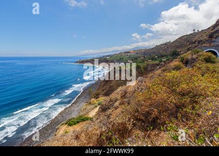 Blick auf den Surfstrand Playa del socorro, Teneriffa Stockfoto