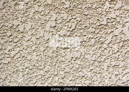 Outdoor-Weissputz an einer Hauswand Stockfoto