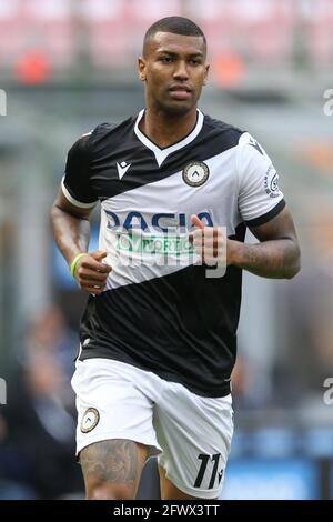 Mailand, Italien, 23. Mai 2021. Walace von Udinese Calcio während der Serie A Spiel bei Giuseppe Meazza, Mailand. Bildnachweis sollte lauten: Jonathan Moscrop / Sportimage Stockfoto