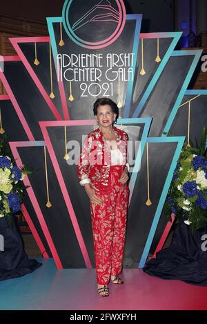 Miami, Vereinigte Staaten Von Amerika. Mai 2021. MIAMI, FL- MAI 22: Adrienne Arsht wird während der Adrienne Arsht Center Gala am 22. Mai 2021 im Adrienne Arsht Center for the Performing Arts in Miami, Florida, gesehen. (Foto von Alberto E. Tamargo/Sipa USA) Quelle: SIPA USA/Alamy Live News Stockfoto