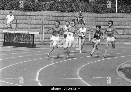 Leichtathletik Niederlande, Rumänien, Frankreich Damen in Uden, 11. Juli 1971, ATLETIK, Niederlande, 20. Jahrhundert Presseagentur Foto, Nachrichten zu erinnern, zu tun Stockfoto