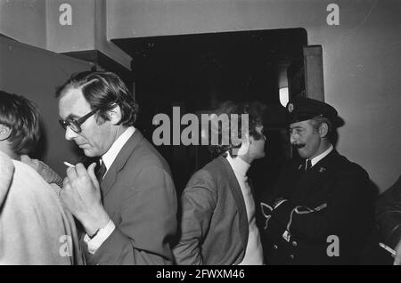 PvdA Bezirk Amsterdam Treffen über den fünften Ratsherr; Lammers (l) und Treumann (r), 20. März 1975, Treffen, Niederlande, 20. Jahrhundert Presse agen Stockfoto