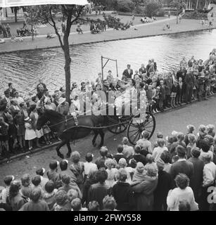 Purmerend 550 Jahre Stadt, Ringstechen in traditioneller Tracht, Juli 14 1960, RINGSTEKEN, Kostüme, Niederlande, Foto der Presseagentur des 20. Jahrhunderts, Stockfoto