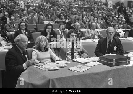 PvdA Kongress in Den Haag , Van der Louw und Den Uyl, 6. Oktober 1972, Kongresse, Niederlande, 20. Jahrhundert Presseagentur Foto, Nachrichten zu erinnern Stockfoto