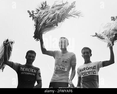 Raymond Poulidor, Jacques Anquetil und Federico Bahamontes, Tour de France 1964 (beschnitten), Niederlande, Foto der Presseagentur des 20. Jahrhunderts, neu Stockfoto