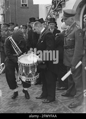 Regiment Schwere Infanterie Chasse bei Grave Major General C.D. Toet, 30. März 1951, INFANTERIE, REGIMENTER, Niederlande, Presseagentur des 20. Jahrhunderts, Foto, Nachrichten zum erinnern, Dokumentarfilm, historische Fotografie 1945-1990, visuelle Geschichten, Menschliche Geschichte des zwanzigsten Jahrhunderts, Momente in der Zeit festzuhalten Stockfoto