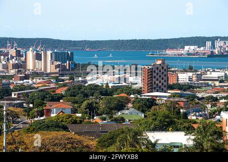 Blick auf den Hafen von durban von der berea aus gesehen Stockfoto