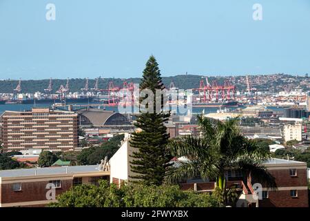 Blick auf den Hafen von durban von der berea aus gesehen Stockfoto