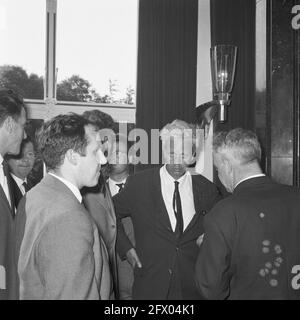 Konsultation mit der Stiftung Arbeit, Herr Roemers, 17. Juni 1965, KONSULTATIONEN, Niederlande, 20. Jahrhundert Presseagentur Foto, Nachrichten zu erinnern, Dokumentarfilm, historische Fotografie 1945-1990, visuelle Geschichten, Menschliche Geschichte des zwanzigsten Jahrhunderts, Momente in der Zeit festzuhalten Stockfoto