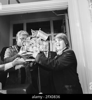 Der schottische Schüler Yorick gewinnt den ersten Preis im Essay-Wettbewerb in s Gravensande, 24. September 1977, Essays, Niederlande, 20. Jahrhundert Presseagentur Foto, Nachrichten zu erinnern, Dokumentarfilm, historische Fotografie 1945-1990, visuelle Geschichten, Menschliche Geschichte des zwanzigsten Jahrhunderts, Momente in der Zeit festzuhalten Stockfoto