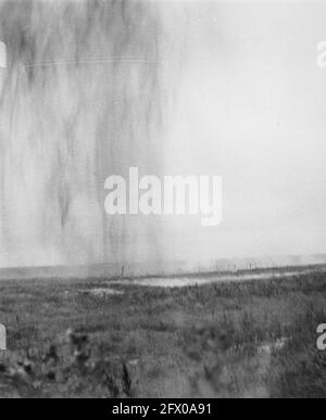 [Series Landmines cleared at Hook of Holland], August 1945, Erholung, zweiter Weltkrieg, Niederlande, 20. Jahrhundert Presseagentur Foto, Nachrichten zu erinnern, Dokumentarfilm, historische Fotografie 1945-1990, visuelle Geschichten, Menschliche Geschichte des zwanzigsten Jahrhunderts, Momente in der Zeit festzuhalten Stockfoto