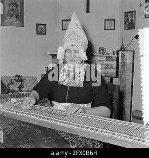 Serie Volendam, 8. Februar 1957, SERIE, Niederlande, 20. Jahrhundert Presseagentur Foto, Nachrichten zu erinnern, Dokumentarfilm, historische Fotografie 1945-1990, visuelle Geschichten, Menschliche Geschichte des zwanzigsten Jahrhunderts, Momente in der Zeit festzuhalten Stockfoto