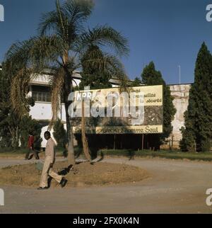 Zaire (ehemals Belgischer Kongo); Straßenszenen Kinshasa, 16. August 1973, STREETPICTURES, Niederlande, Presseagentur des 20. Jahrhunderts, Foto, Nachrichten zum erinnern, Dokumentarfilm, historische Fotografie 1945-1990, visuelle Geschichten, Menschliche Geschichte des zwanzigsten Jahrhunderts, Momente in der Zeit festzuhalten Stockfoto