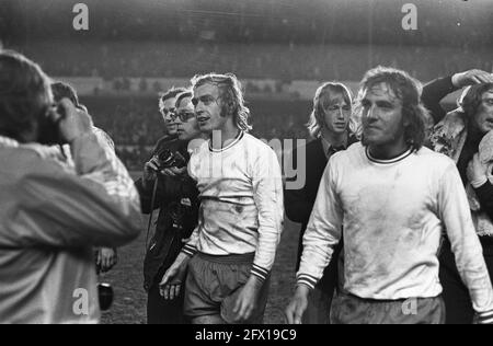 Arsenal V Ajax 0-1, Viertelfinale Europameisterschaft I, Ajaxspieler nach dem Spiel, 22. März 1972, Sport, Fußball, Niederlande, Presseagentur des 20. Jahrhunderts, Foto, Nachrichten zum erinnern, Dokumentarfilm, historische Fotografie 1945-1990, visuelle Geschichten, Menschliche Geschichte des zwanzigsten Jahrhunderts, Momente in der Zeit festzuhalten Stockfoto