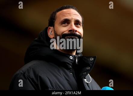 Datei-Foto vom 23-05-2021 von Sportpundit Rio Ferdinand während des Spiels der Premier League im Molineux Stadium, Wolverhampton. Ausgabedatum: Dienstag, 25. Mai 2021. Stockfoto