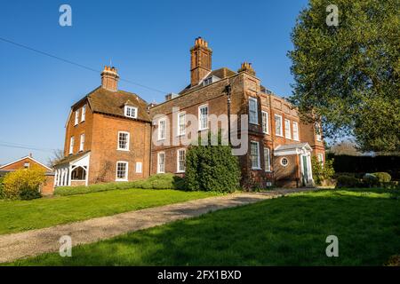 Die Vorderseite des Owletts-Hauses in Cobham Kent Stockfoto