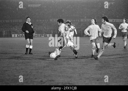 Ajax gegen Arsenal 2-1, Viertelfinale European Cup I, Spielmomente, 8. März 1972, Sport, Fußball, Niederlande, Foto der Presseagentur des 20. Jahrhunderts, zu erinnerende Nachrichten, Dokumentarfilm, historische Fotografie 1945-1990, visuelle Geschichten, Menschliche Geschichte des zwanzigsten Jahrhunderts, Momente in der Zeit festzuhalten Stockfoto