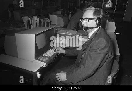 KLM-Computergebäude für die automatische Buchungsmethode Corda in Amstelveen. Exterieur, 11. März 1970, Niederlande, Foto der Presseagentur des 20. Jahrhunderts, News to Remember, Dokumentarfilm, historische Fotografie 1945-1990, visuelle Geschichten, Menschliche Geschichte des zwanzigsten Jahrhunderts, Momente in der Zeit festzuhalten Stockfoto