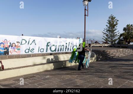 Vorbereitungen für die Feier des Dia de La Familia, Familientag, auf der Plaza de la Constitucion in La Orotava, Teneriffa, Kanarische Inseln, Spanien Stockfoto