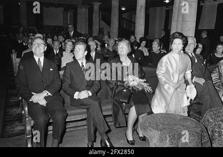 Vortrag für die Gesellschaft der Niederlande, England, mit Ehrengästen Botschafter Sir Peter Garran, Lord Snowdon, Königin Juliana und Prinzessin Margaret, 16. Mai 1965, Diplomaten, königinnen, Prinzessinnen, Niederlande, Foto der Presseagentur des 20. Jahrhunderts, zu erinnerende Nachrichten, Dokumentarfilm, historische Fotografie 1945-1990, visuelle Geschichten, Menschliche Geschichte des zwanzigsten Jahrhunderts, Momente in der Zeit festzuhalten Stockfoto