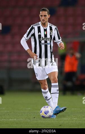 Bologna, Italien, 23. Mai 2021. Adrien Rabiot von Juventus während der Serie A Spiel in Renato Dall'Ara, Bologna. Bildnachweis sollte lauten: Jonathan Moscrop / Sportimage Stockfoto