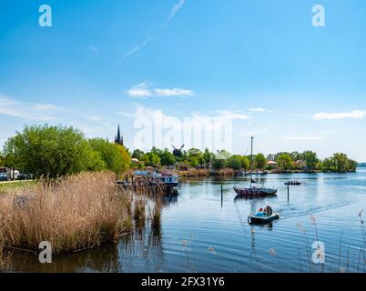 Blick über den Hafen in Werder an der Havel Stockfoto